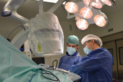 El Hospital de León ha efectuado 10.027 operaciones este año hasta septiembre. DL