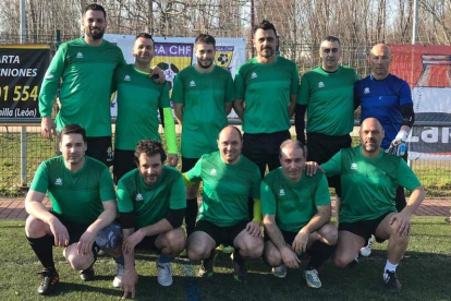 Formación del equipo del Copas y Tapas Chamberí que disputa la Liga CHF.