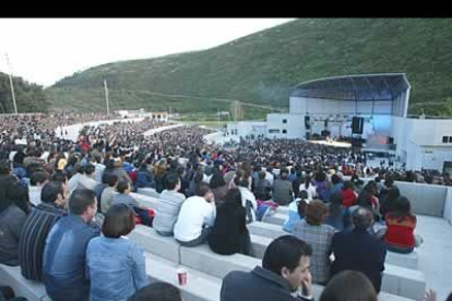 Ponferrada dispondrá, a partir de ahora, de un moderno auditorio para disfrutar de veladas musicales como la del sábado, con la que quedó estrenado el recinto por todo lo alto.