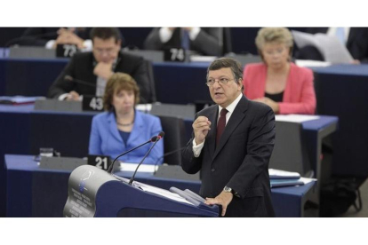 El presidente de la Comisión Europea, José Manuel Durao Barroso, durante su discurso ante el pleno del Parlamento Europeo, este miércoles, en Estrasburgo.
