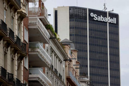 Sede corporativa del Banco Sabadell en Barcelona. QUIQUE GARCÍA