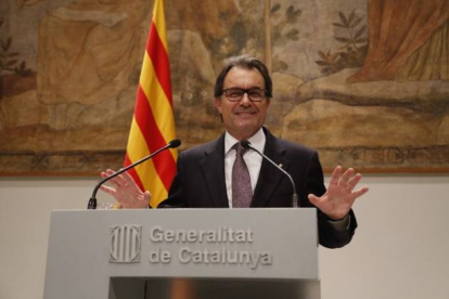 El presidente Mas durante la comparecencia de este miércoles en el Palau de la Generalitat.