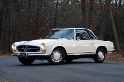 Mercedes Pagoda 230.