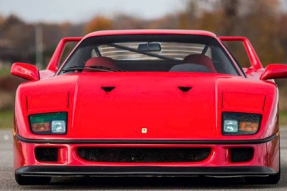 Ferrari F40.