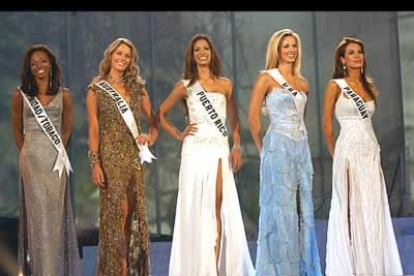 Las cinco finalistas. De izquierda a derecha: Miss Trinidad y Tobago, Miss Australia, Miss puerto Rico, Miss Usa y Miss Paraguay.