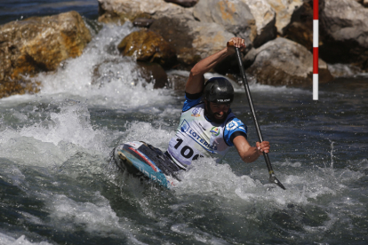 Final del campeonato de España de slalom en el canal de aguas bravas de Alejico. F. Otero Perandones.