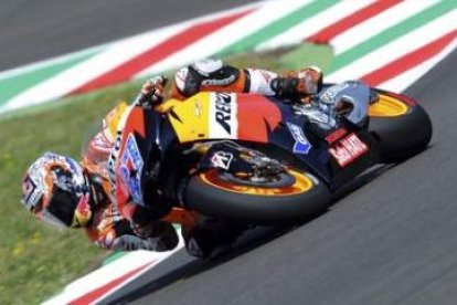 El australiano de motoGP Casey Stoner, de Honda, fue el más rápido de los entrenamientos.