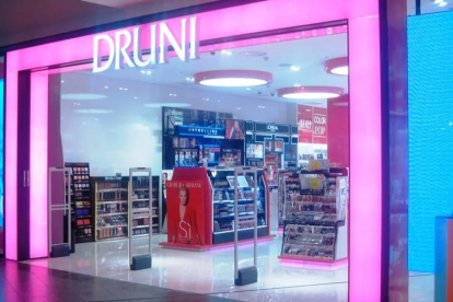 Druni tiene presencia en la calle Ancha de León y en los centros comerciales de Espacio León y el Rosal, en Ponferrada. DRUNI