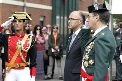 El delegado del Gobierno en Castilla y León, Ramiro Ruiz Medrano, preside en León los actos organizados con motivo de la festividad de la Virgen del Pilar, Patrona de la Guardia Civil