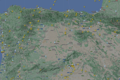 Vacío del espacio aéreo español en el área entre Cataluña y Navarra. FLYRADAR24