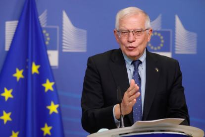 Josep Borrell, alto representante de la Unión Europea para Asuntos Exteriores y Política de Seguridad informa sobre las nuevas medidas para responder a la invasión rusa de Ucrania, en la Comisión Europea en Bruselas. EFE/EPA/STEPHANIE LECOCQ / POOL