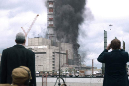 Imagen facilitada por HBO que muestra un fotograma de ‘Chernobil’, una miniserie sobre el desastre nuclear de los años 90 que se estrenó el pasado mes de mayo