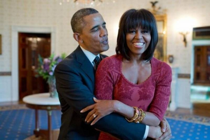 Imagen que ha colgado Obama en su Twitter para felicitar a su esposa.