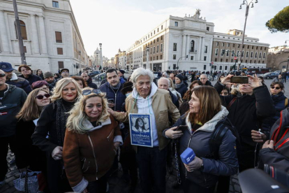 Pietro Orlandi, hermano de Emanuela, ha hablado este martes ocho horas antes el fiscal. EFE