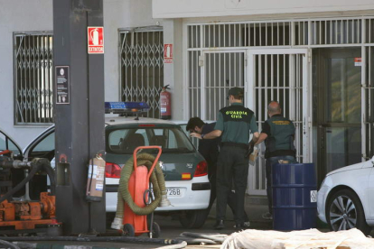 La Guardia Civil detiene a una persona en una gasolinera implicada en el fraude JAUME SELLART
