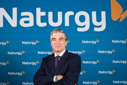 El presidente ejecutivo de Naturgy, Francisco Reynes, en una rueda de prensa.