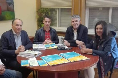 Un instante de la presentación de los cursos. ARAUJO