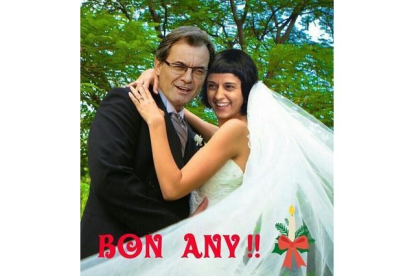 Foto trucada en la que se puede ver a Artur Mas y Anna Gabriel, en plena boda, felicitando el 2016.