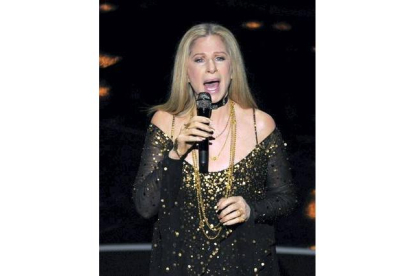 Barbra Streisand, durante su actuación en la gala. Chris Pizzello | AP