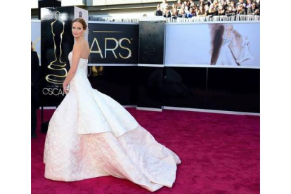 Jennifer Lawrence, nominada como mejor actriz, llega a la ceremonia de los Oscar. FREDERIC J. BROWN | AFP