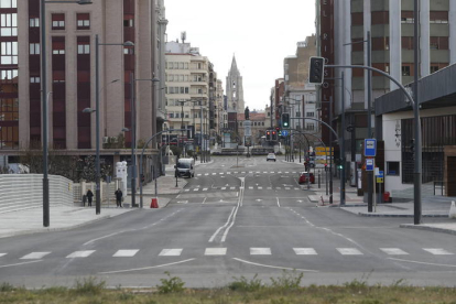 Calles de León sin tráfico el 31 de marzo debido al confinamiento de la primera ola. RAMIRO