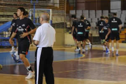 El equipo de Jordi Ribera durante su entrenamiento.