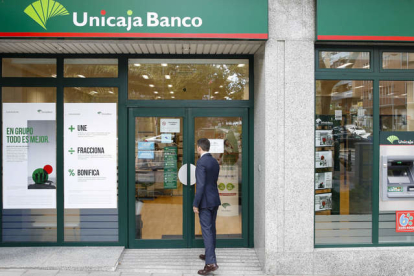 Una oficina de la entidad bancaria de Unicaja Banco.