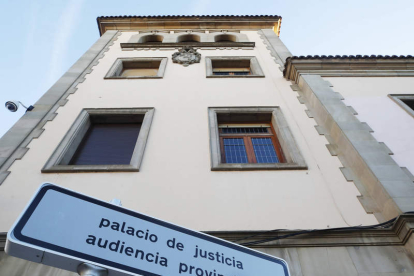 La sentencia procede de la Audiencia Provincial de León; en la imagen, fachada de la sede. RAMIRO