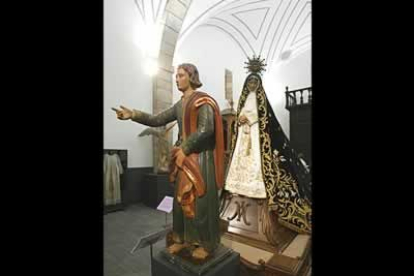 El museo trata de acercar tanto a los ponferradinos como a los turistas todo el encanto de la semana santa berciana.
