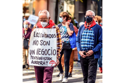 Manifestación de pensionistas en Bilbao. JAVIER ZORRILLA