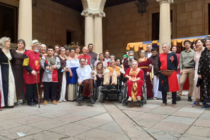 La Fiesta Medieval, en el Palacio de los Guzmanes. DL