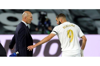 Zidane confía en los goles y el buen momento de Benzema para enfrentarse el Mallorca. JUANJO MARTÍN