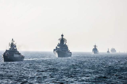 Los ejércitos de Rusia, Irán y China se despliegan en el Océano Índico para realizar maniobras navales y «combatir la piratería». IRANIAN ARMY