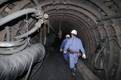 El recorte a las ayudas al carbón pone en peligro la viabilidad de la minería leonesa.