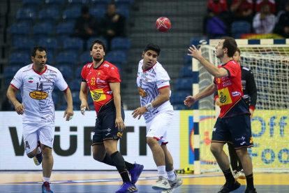 La selección española de balonmano se impuso con contundencia a los iraníes. LUKASZ GAGULSKI