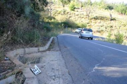 Una carretera de la zona berciana de Somoza.