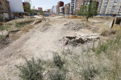 La calle comunicará desde la puerta de la estación hasta Ramón y Cajal. J. NOTARIO