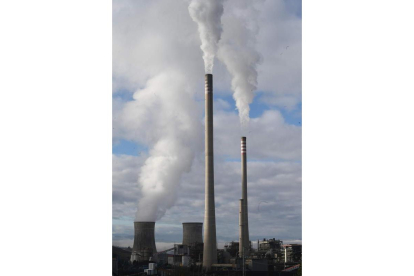 Ninguna de las térmicas de carbón recibiría el pago por capacidad con el límite propuesto. L. DE LA MATA