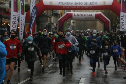 La San Silvestre de León cumple sus bodas de plata. FERNANDO OTERO