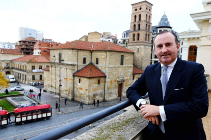Pablo Junceda, director general de Sabadell Herrero, en la sede del banco en León.