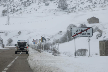 La semana ha comenzado con nuevas nevadas. FERNANDO OTERO