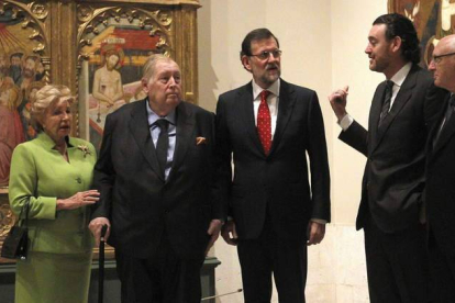 Milagros Benegas, José Luis Várez, Mariano Rajoy, Miguel Zugaza y José Pedro Pérez Llorca.