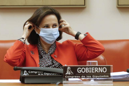 La ministra de Defensa, Margarita Robles, ayer. BALLESTEROS