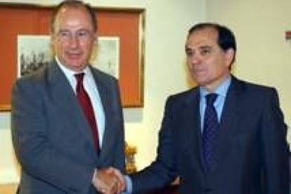 El consejero de Economía, Tomás Villanueva, se reunió ayer con el ministro Rato en Madrid