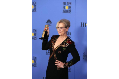 Meryl Streep durante la 74ª ceremonia anual de los Globos de Oro en el Hotel Beverly Hilton de Beverly Hills, en 2017. EFE/EPA/MIKE NELSON