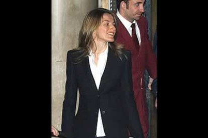 Doña Letizia siente predilección por las chaquetas con solapa o cuello mao.
