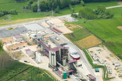 Imagen aérea de las instalaciones del centro tecnológico de la Ciuden en Cubillos del Sil. DL
