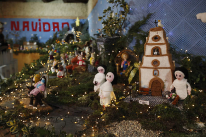 Las monjas norbertinas, que ya no habitan el monasterio, también tienen su homenaje en el pueblo de ganchillo.  RAMIRO