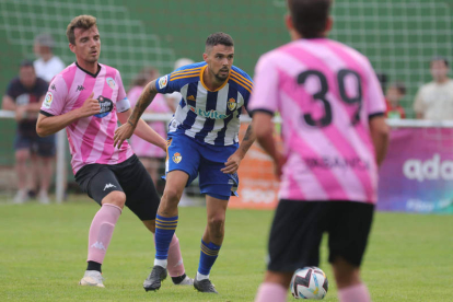 Erik Morán estuvo fuera de juego en la Deportiva durante parte de la segunda vuelta por una lesión. L. DE LA MATA