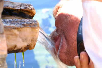 Calmando la sed en Laguna de Castilla